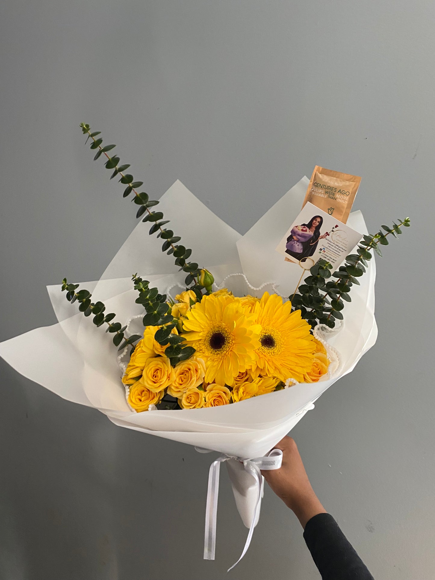 September 21π» National Yellow Flower Day π»