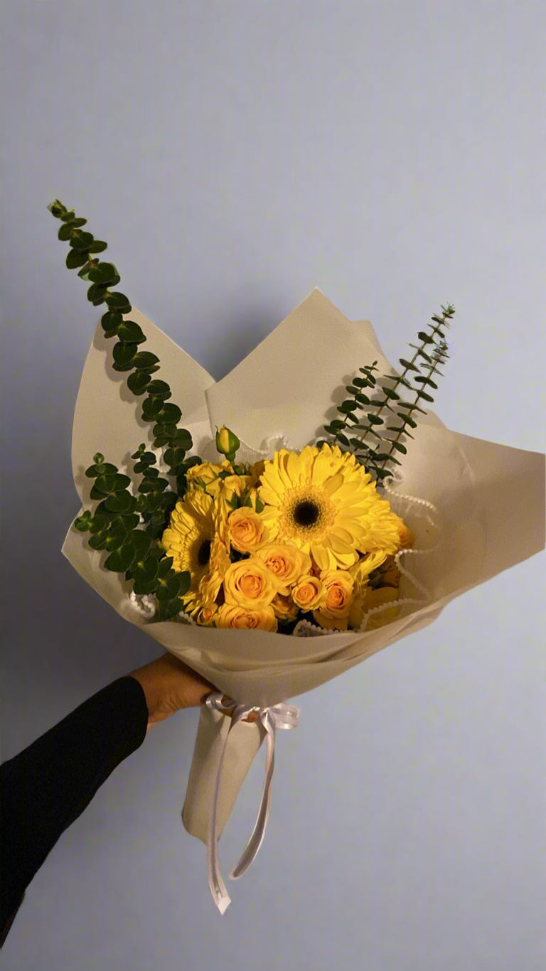 September 21🌻 National Yellow Flower Day 🌻