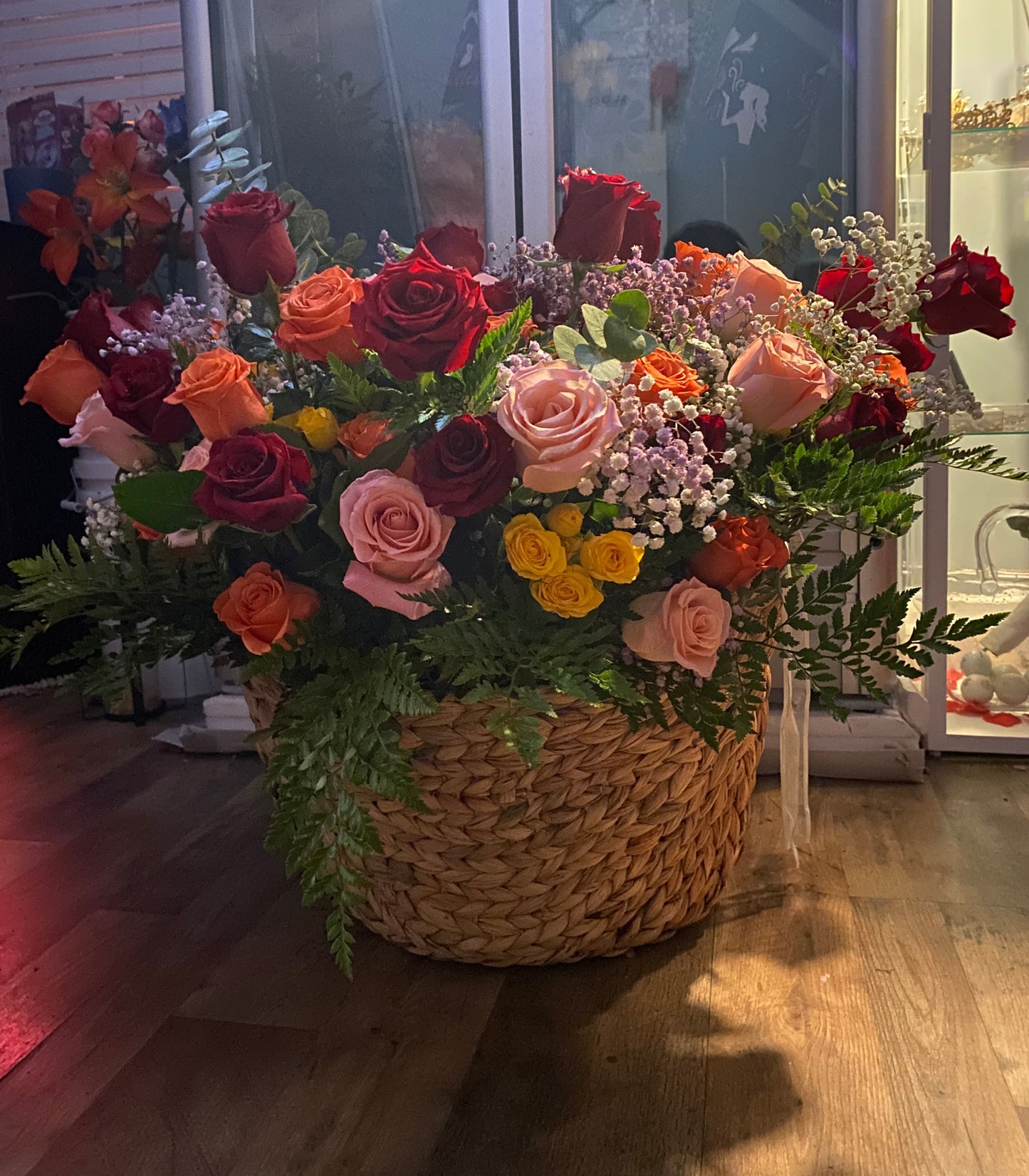 Luxury FRESH Rose Basket (100 Roses)