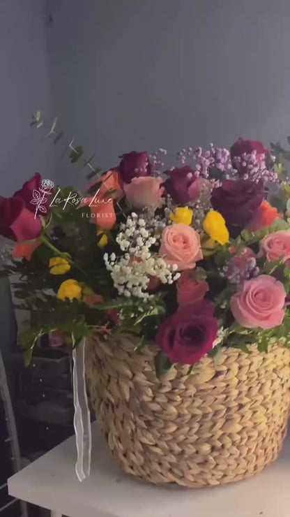 Luxury FRESH Rose Basket (100 Roses)