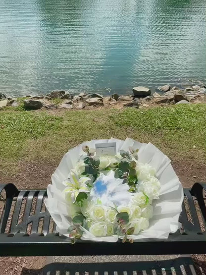 Mirror Bouquet